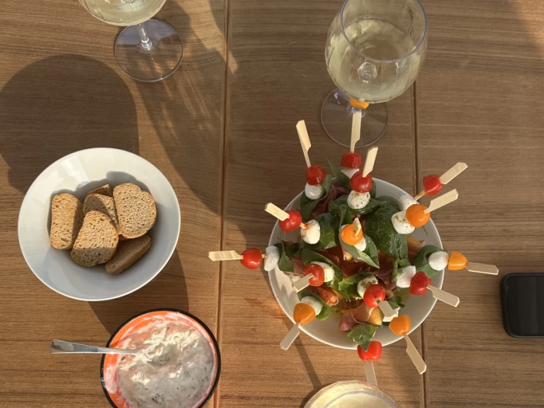 Noleggiare una Saxdor Saxdor 400 GTO a San Fiorenzo