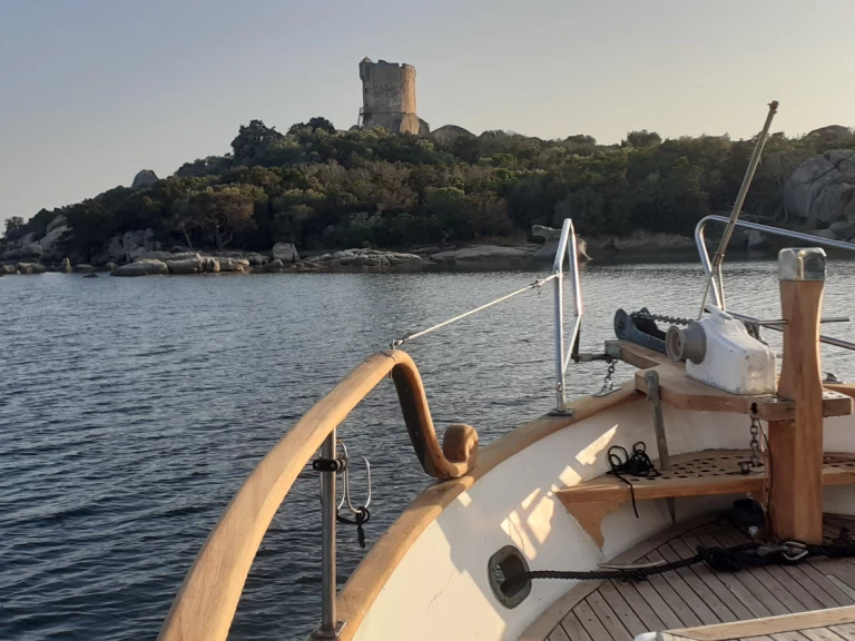 Noleggio barche eurobanker 38 CLASSIQUE a Figari su Samboat