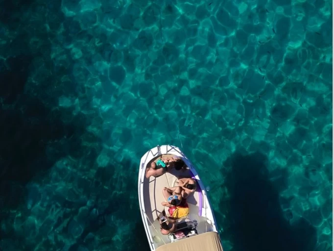 Noleggio Barca a motore Idea Marine con patente nautica