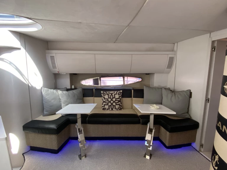 Noleggiare una Azimut Atlantis 55 a Palioúri