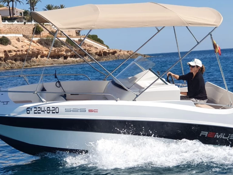 Noleggio barche Remus Remus 550 open a Torrevieja su Samboat