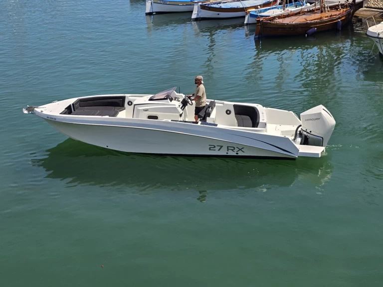 Noleggio Barca a motore Pacific Craft con patente nautica