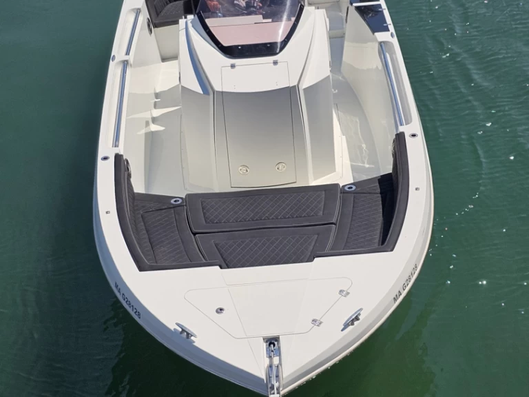 Pacific Craft Pacific Craft 27 RX da affittare a  Port Fréjus