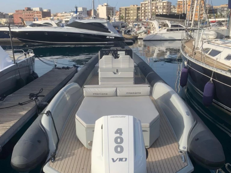 Noleggio Gommone a Santa Marina Salina – Premiere Intrepido 