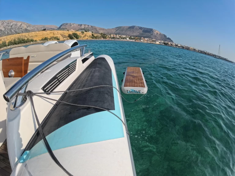 Noleggio Gommone Bwa con patente nautica