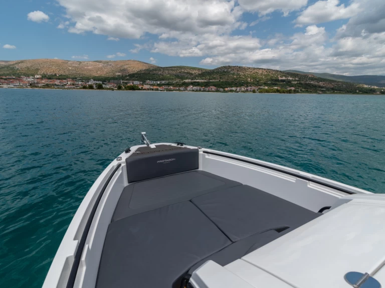 Noleggio barche Trogir economico 25 Space