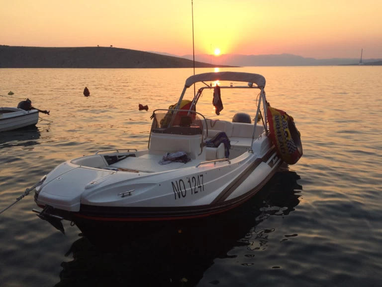 Noleggio a Selce – Zar ZAR 57 Welldeck su SamBoat