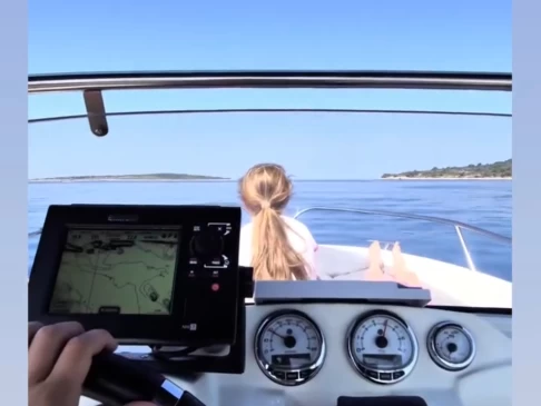 Noleggio Barca a motore a Poljica – AM Yacht Prince 570 Open