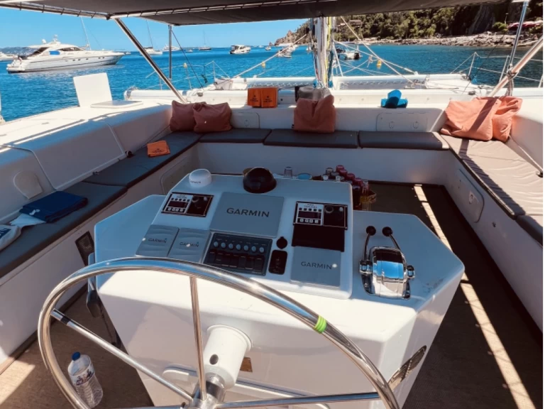Noleggio Catamarano Lombardini con patente nautica