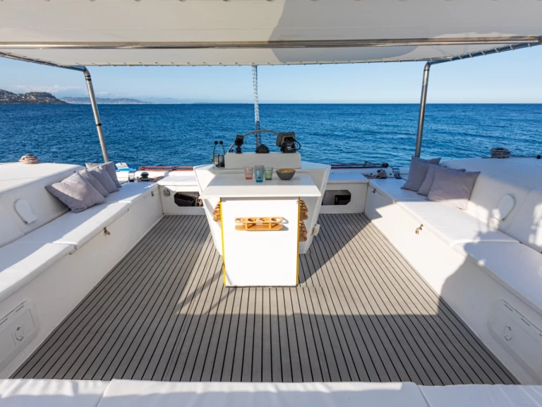 Noleggio barche Théoule-sur-Mer economico Lady Hawke 39 Cabrio