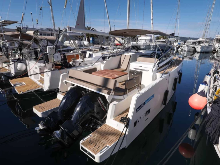 Noleggiare una Nuva yachts  Nuva M9 Cabin a Zaravecchia (Biograd)