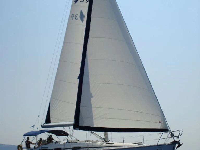 Noleggiare una Bavaria Bavaria Cruiser 39 a Vlycho