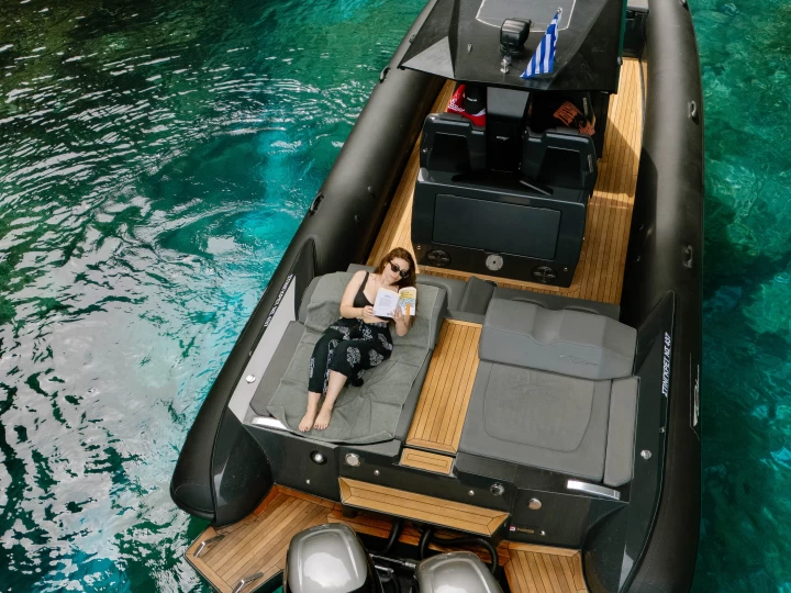 Gommone a noleggio a Sifnos al miglior prezzo