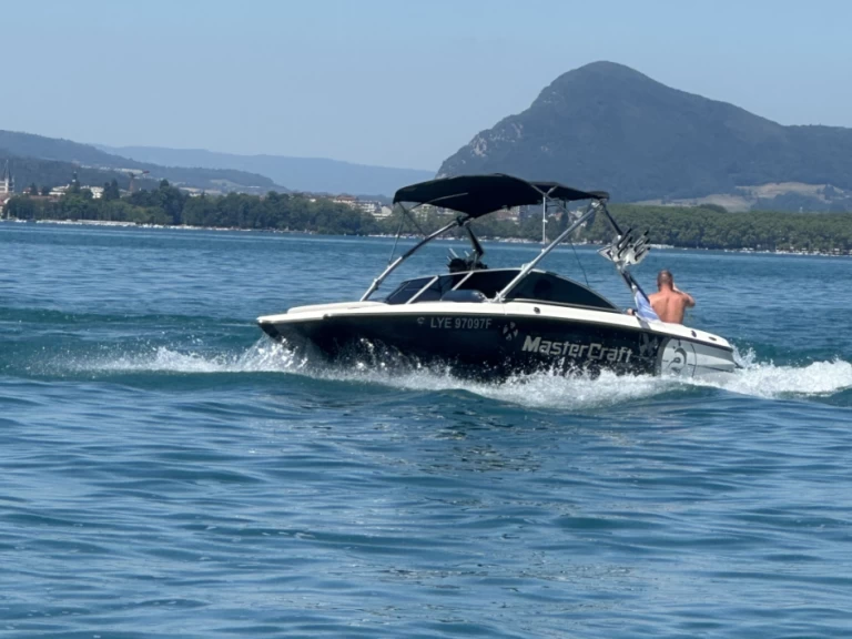 Noleggio a Veyrier-du-Lac – Mastercraft X2 su SamBoat