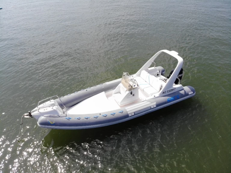 Noleggio Gommone Sacs con patente nautica