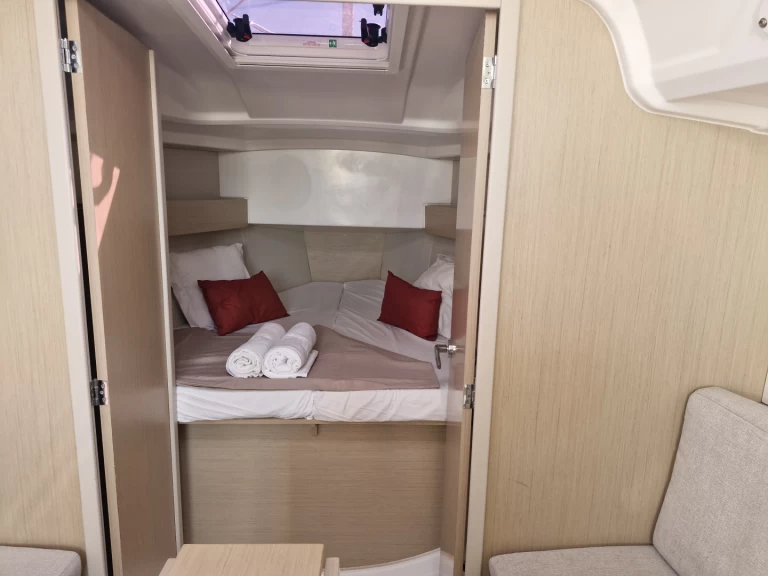 Noleggio a Barcellona – Bénéteau Oceanis 30.1 su SamBoat