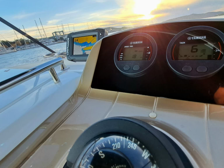 Noleggio a Trogir – Sessa Marine Sessa Marine Key Largo 20 su SamBoat