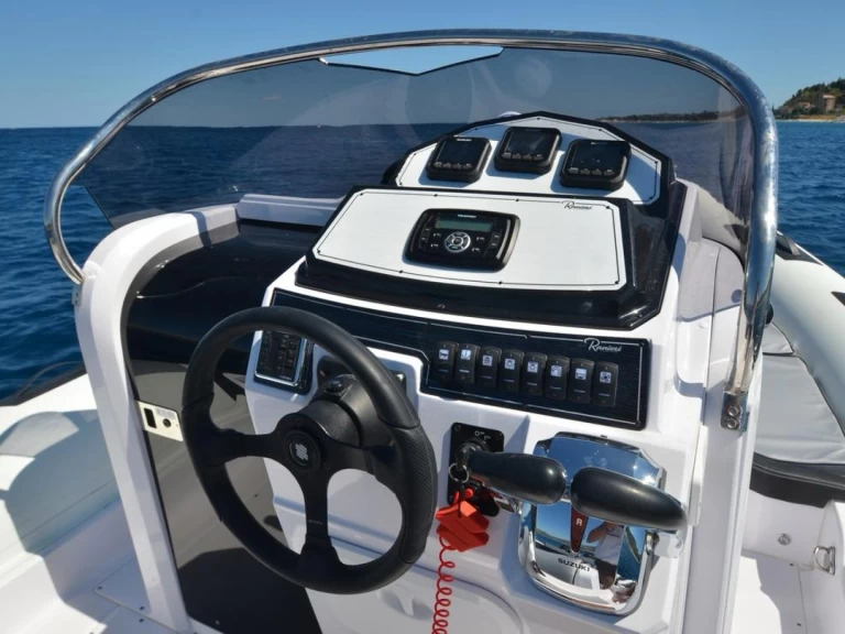 Ranieri Cayman 28 Sport Touring da affittare a  Altea