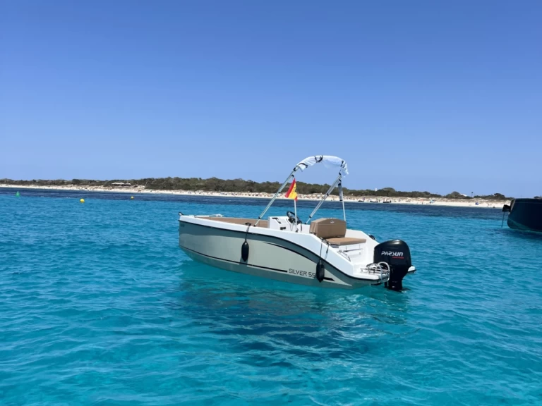 Noleggio barche Silver Yacht SILVER 555 a La Savina su Samboat