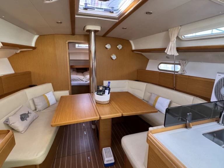 Noleggio barche Jeanneau Sun Odyssey 42i a Torrevieja su Samboat