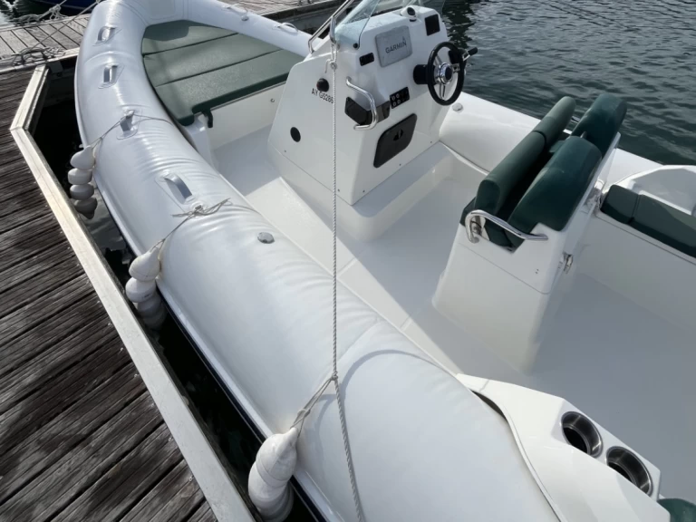 Noleggio a La Trinité-sur-Mer – Zodiac Medline 6.8 su SamBoat