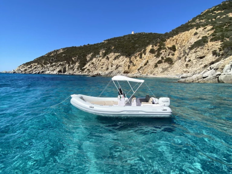 Noleggio Gommone Italboats con patente nautica