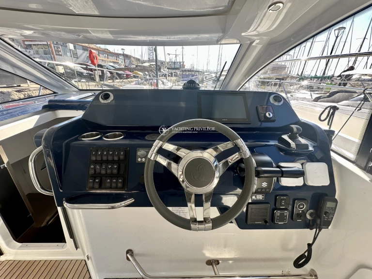 Barca a motore a noleggio a Marsiglia al miglior prezzo