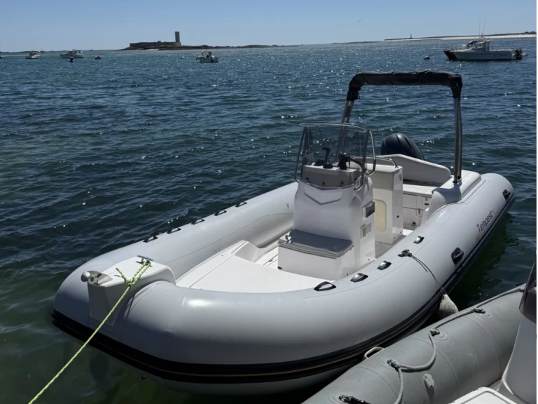 Noleggio barche Capelli Tempest 625 a Port la Forêt su Samboat