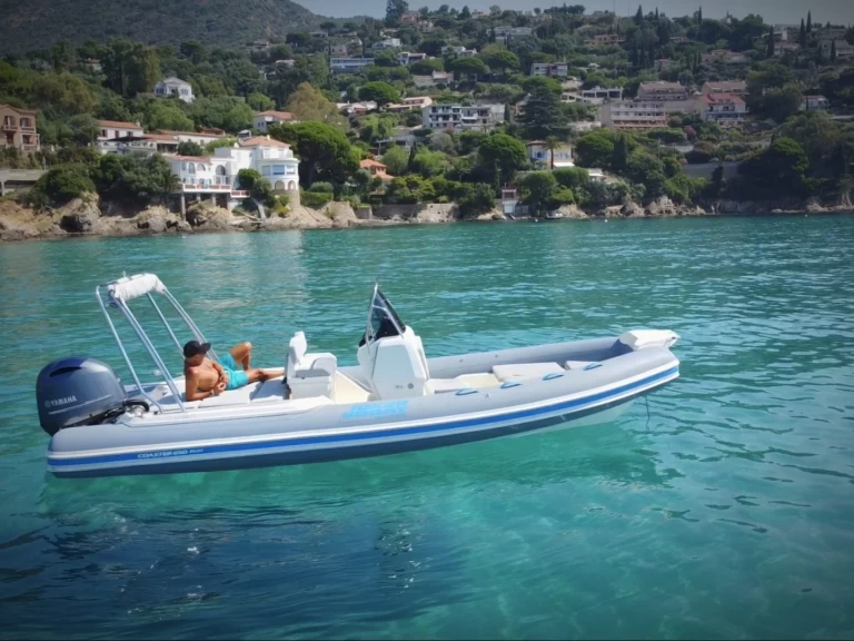 Gommone a noleggio a Le Lavandou al miglior prezzo