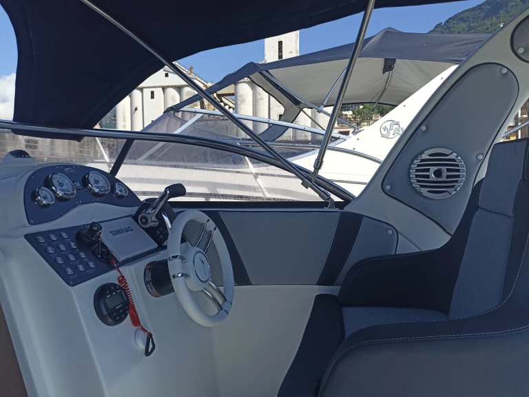 Noleggio Barca a motore con o senza skipper Italmar a Castellammare di Stabia