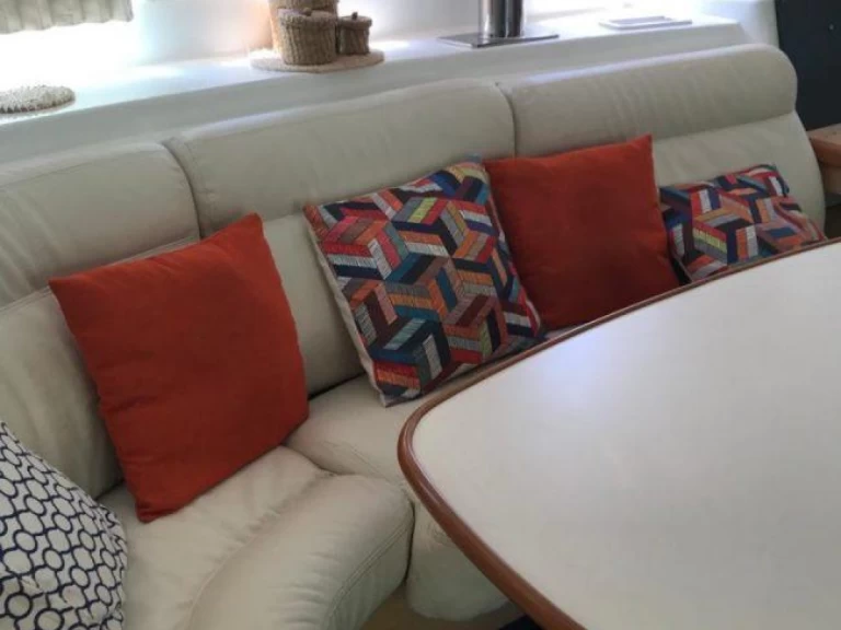 Noleggio Catamarano Custom Made con patente nautica