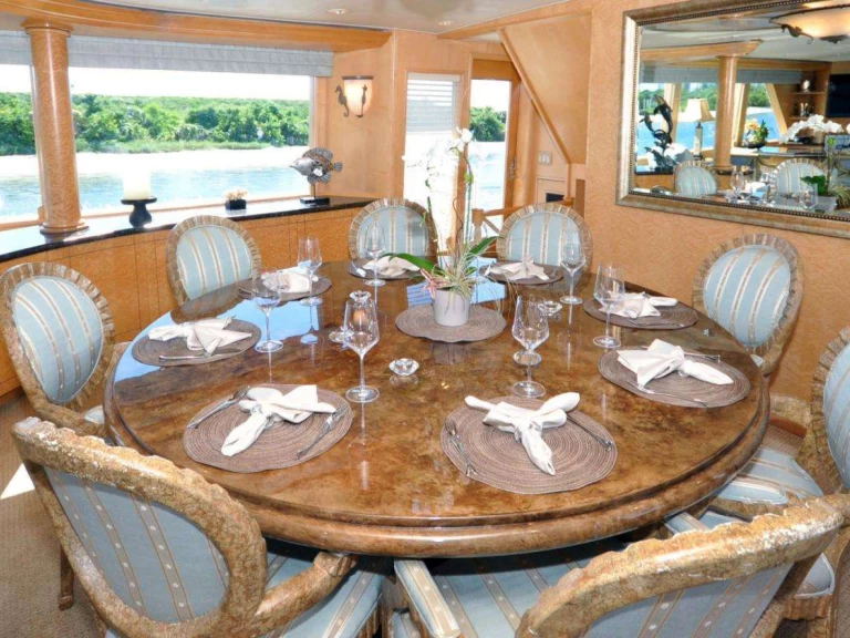 Yacht di lusso a noleggio a Boca Raton al miglior prezzo