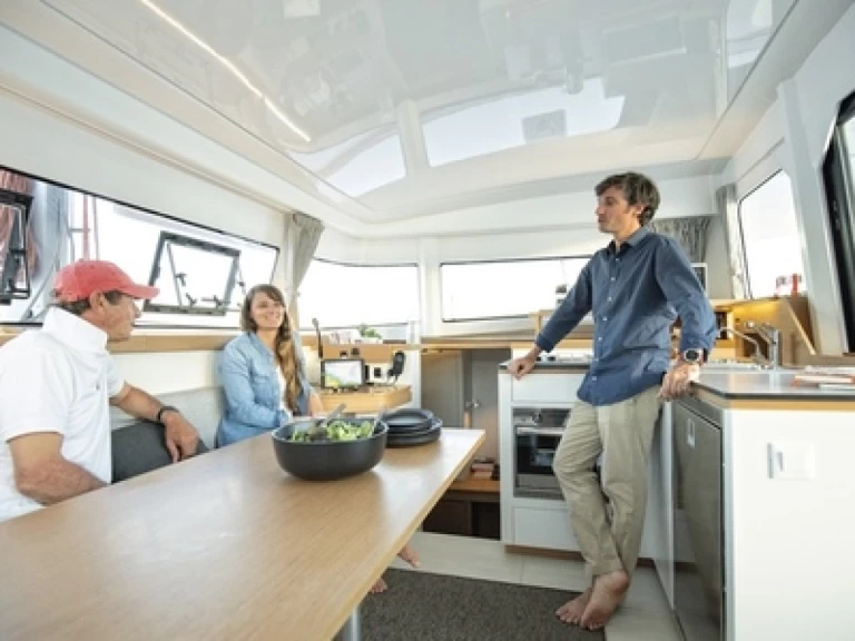 Noleggiare una Excess Excess 11 a Phuket (City)