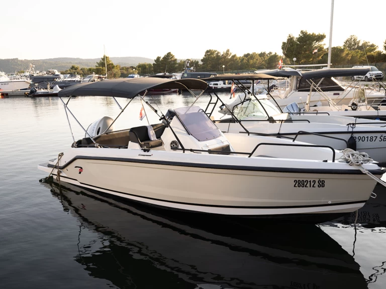 Noleggio Barca a motore a Sebenico – Compass Boats Compass 7s