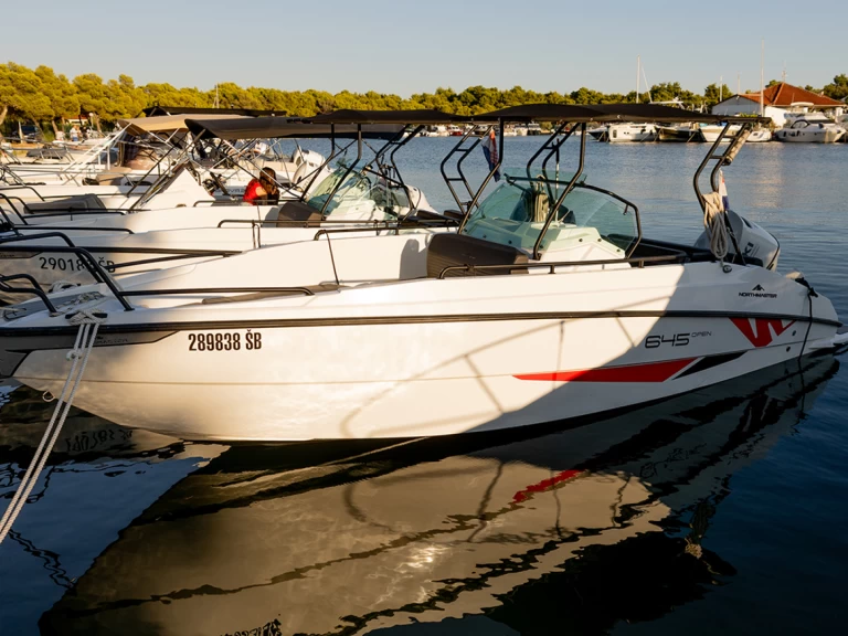 Noleggio barche Sebenico economico Northmaster 685 Cruiser