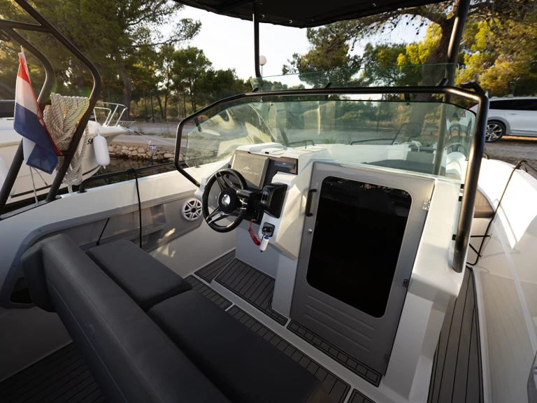 Noleggio barche Northmaster Northmaster 685 Cruiser a Sebenico su Samboat