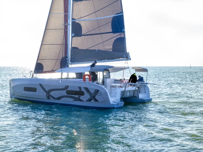 Noleggio Catamarano Excess con patente nautica
