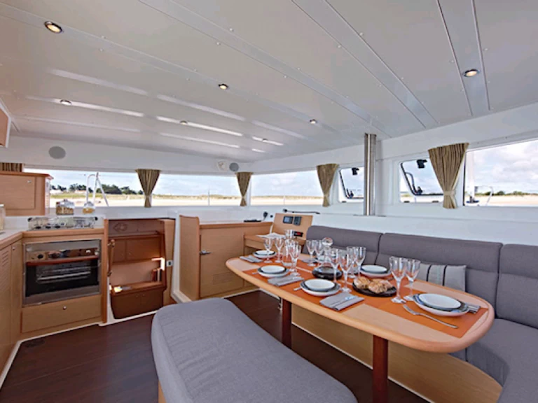 Noleggio barche Lagoon Lagoon 42 a Trogir su Samboat