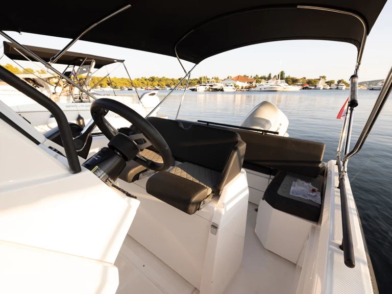 Noleggio Barca a motore Compass Boats con patente nautica
