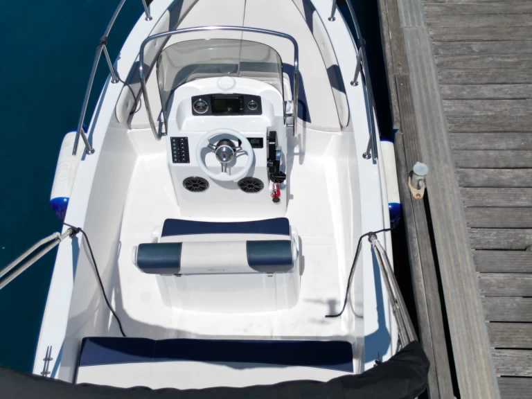 Noleggio Barca a motore con o senza skipper Italmar a Sebenico