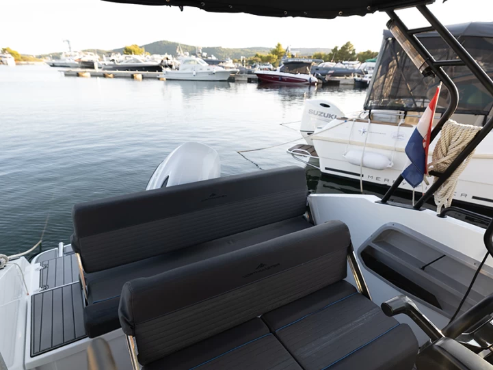 Noleggiare una Northmaster Northmaster 685 Cruiser a Sebenico