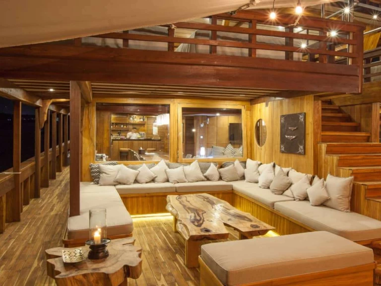 Noleggio barche  Prana by Atzaro a Labuan Bajo su Samboat