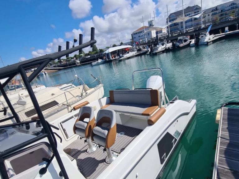 Noleggio barche Bénéteau Flyer 7 SPACEdeck a Les Sables-d'Olonne su Samboat