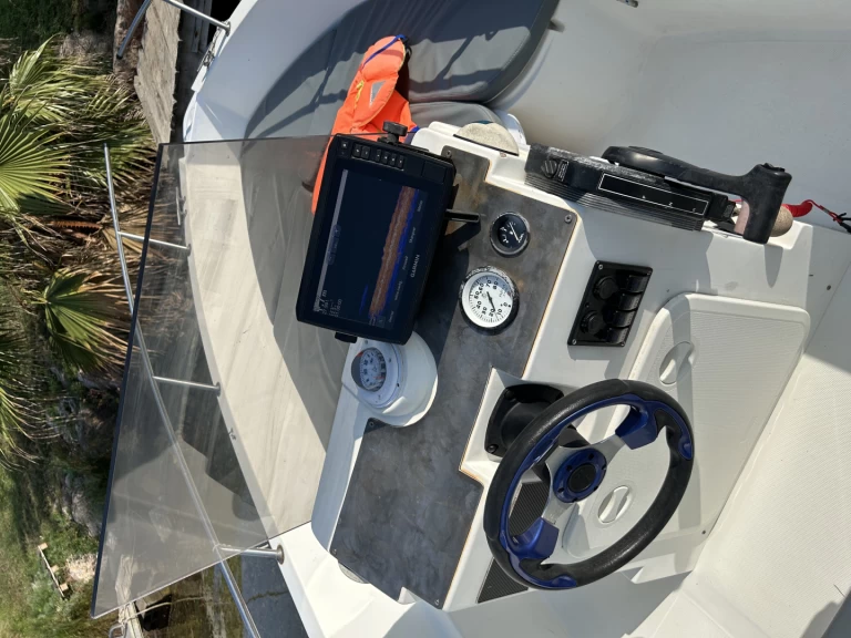 Salpa Salpa Soleil 23 da affittare a  Sète