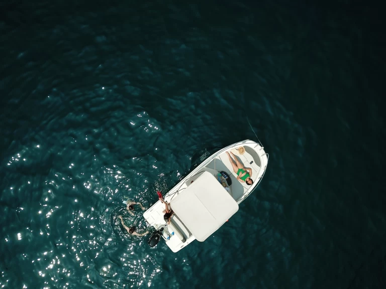 Noleggiare una Idea Marine IDEA 58 a Salerno