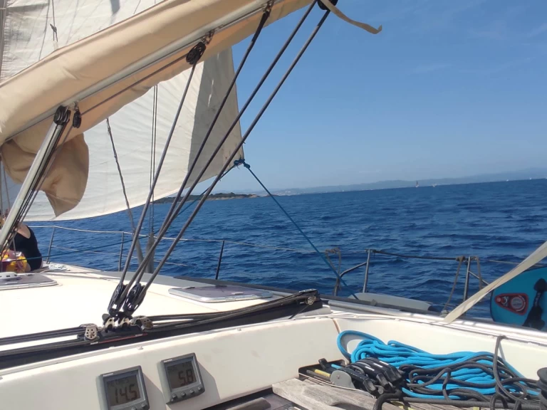 Noleggio a Port de Hyères (St Pierre) – Dufour Dufour 485 Grand Large su SamBoat