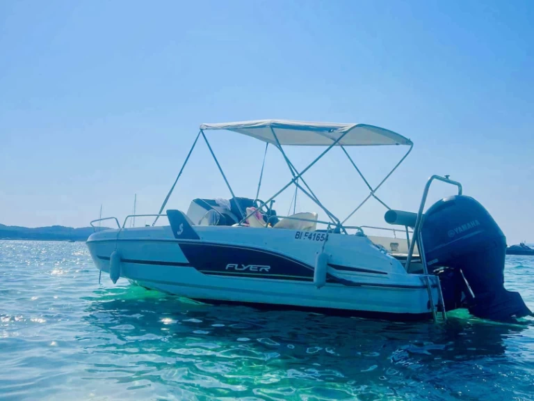 Noleggio barche Bénéteau Flyer 6.6 SUNdeck a Hyères su Samboat