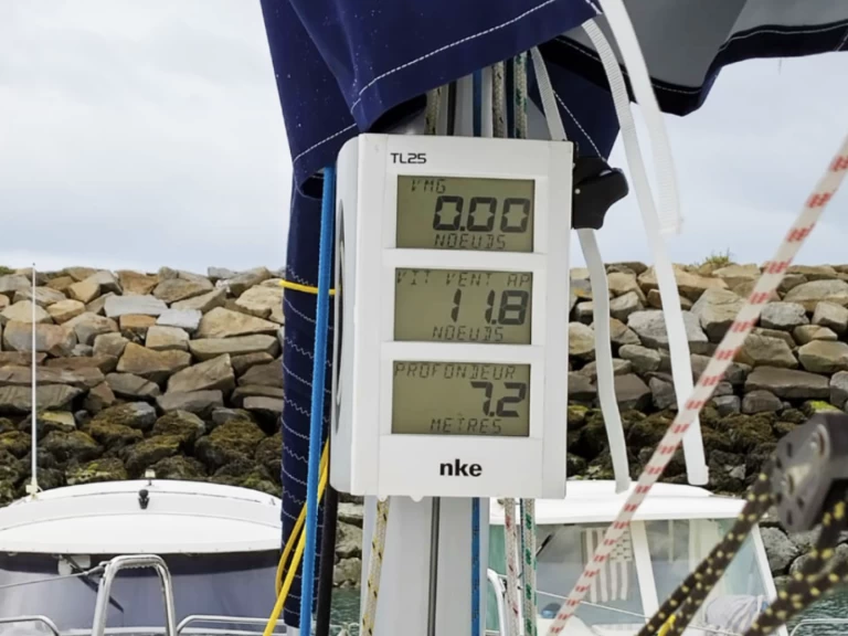 Noleggio barche Port-Haliguen economico First 27.7