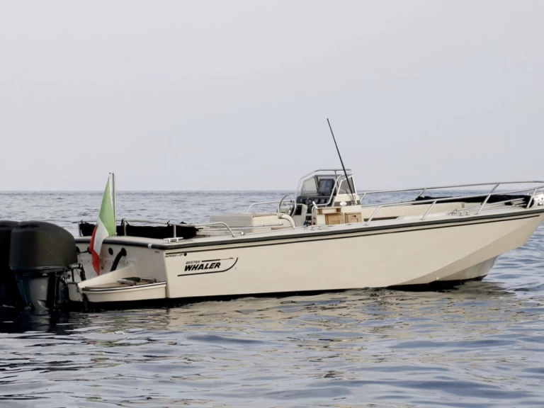 Noleggio Barca a motore a Taormina – Boston Whaler Boston Whaler 27 Outrage