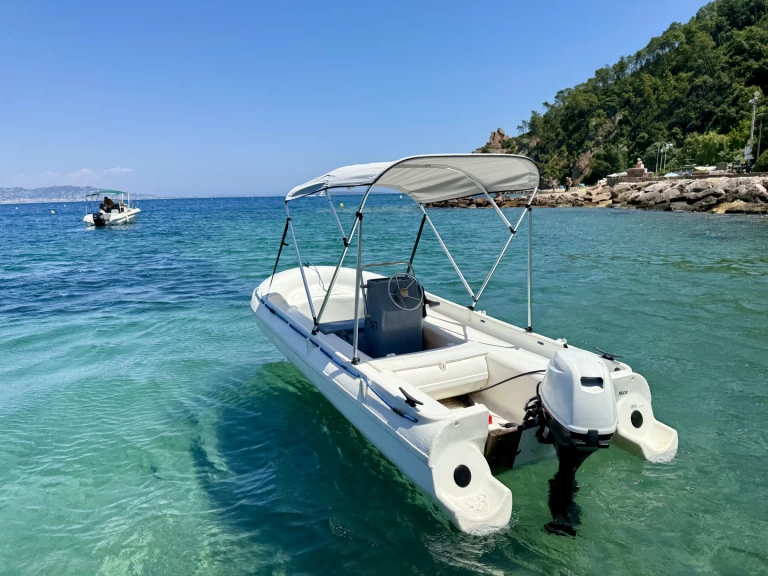 Noleggio Barca a motore Fun Yak con patente nautica